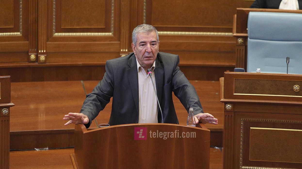 Dehari: Seancat shterpë vetëm irritojnë qytetarët, zgjidhja është marrëveshja politike