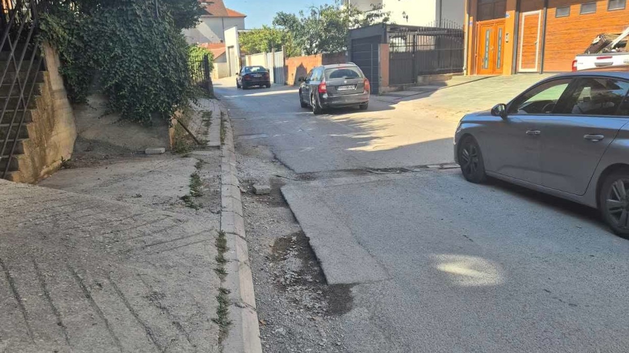 Banorët e Kolovicës së Re kërkojnë intervenim në rrugën “Hasan Remniku” në Prishtinë