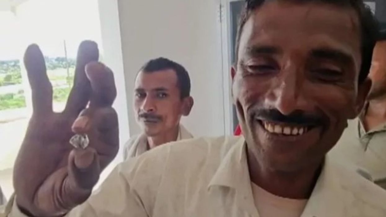 Seven workers find diamond that could change their lives Seven workers find diamond that could change their lives