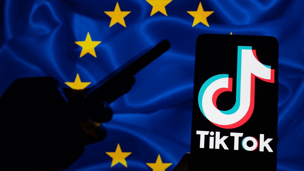 Pse eurodeputetët po flasin në rrjetet sociale në vend të Parlamentit?