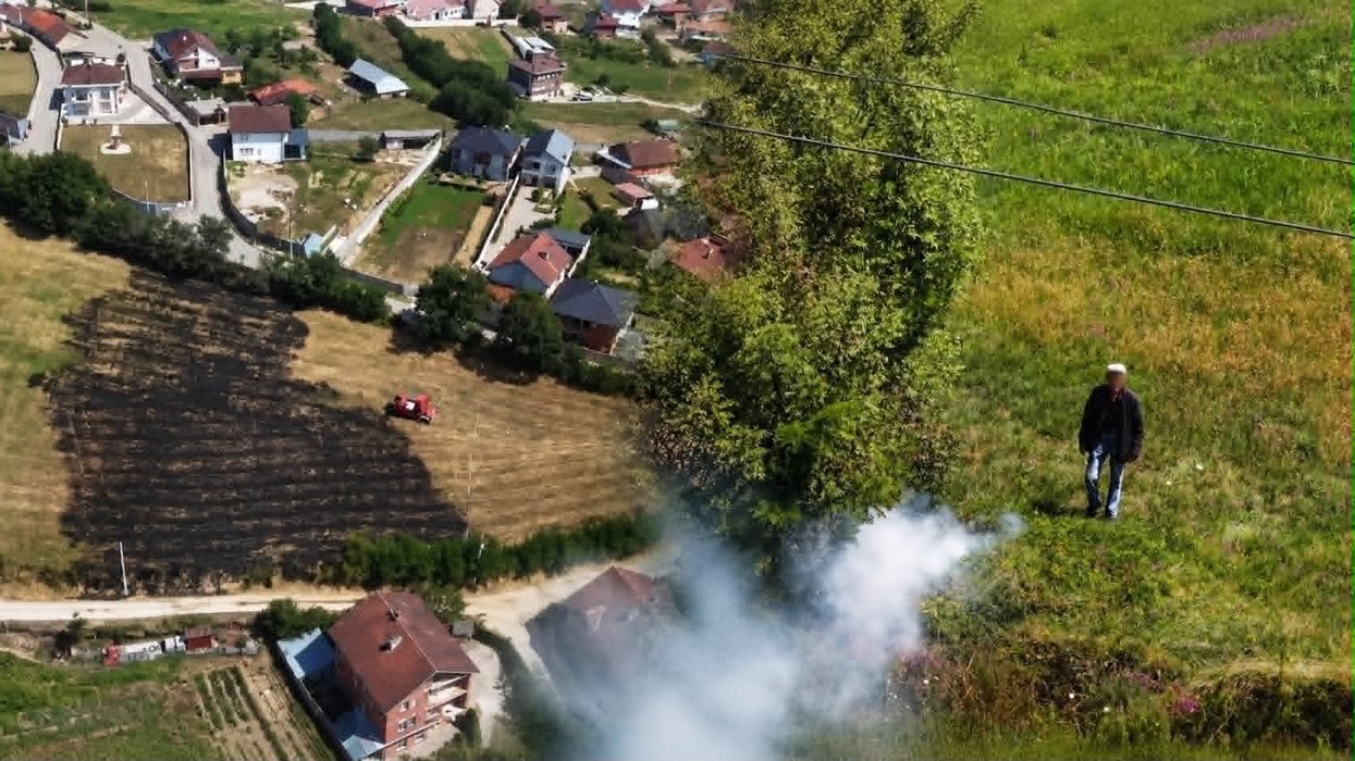 Kapet me dron duke ndezur zjarr në Nashec, zjarrfikësit e Prizrenit ndërhyjnë menjëherë