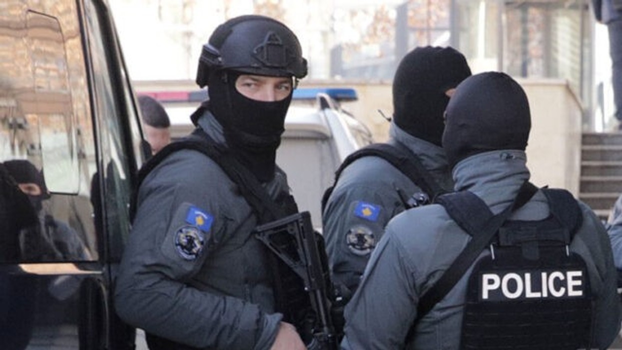 Dy persona ekstradohen në Kosovë nga Gjermania dhe Hungaria