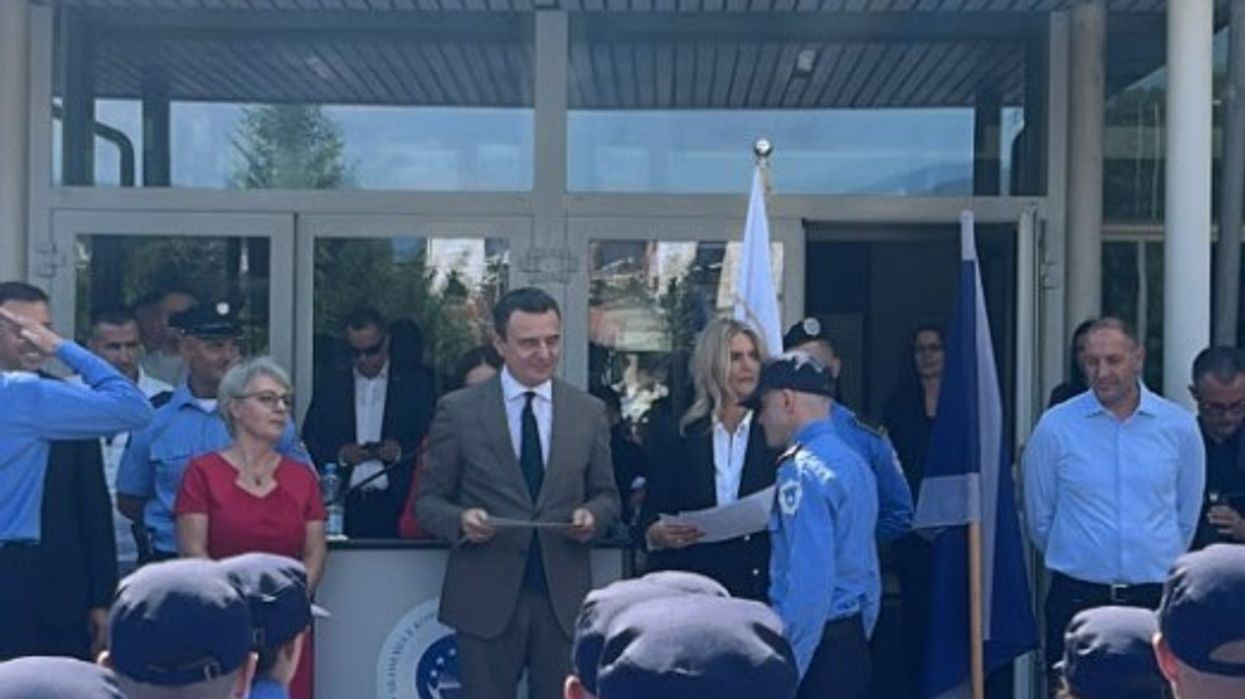 Diplomojnë 100 zyrtarë të rinj korrektues, Kurti: Kosova ka nevojë për ta dhe pret shumë prej tyre Diplomojnë 100 zyrtarë të rinj korrektues, Kurti: Kosova ka nevojë për ta dhe pret shumë prej tyre