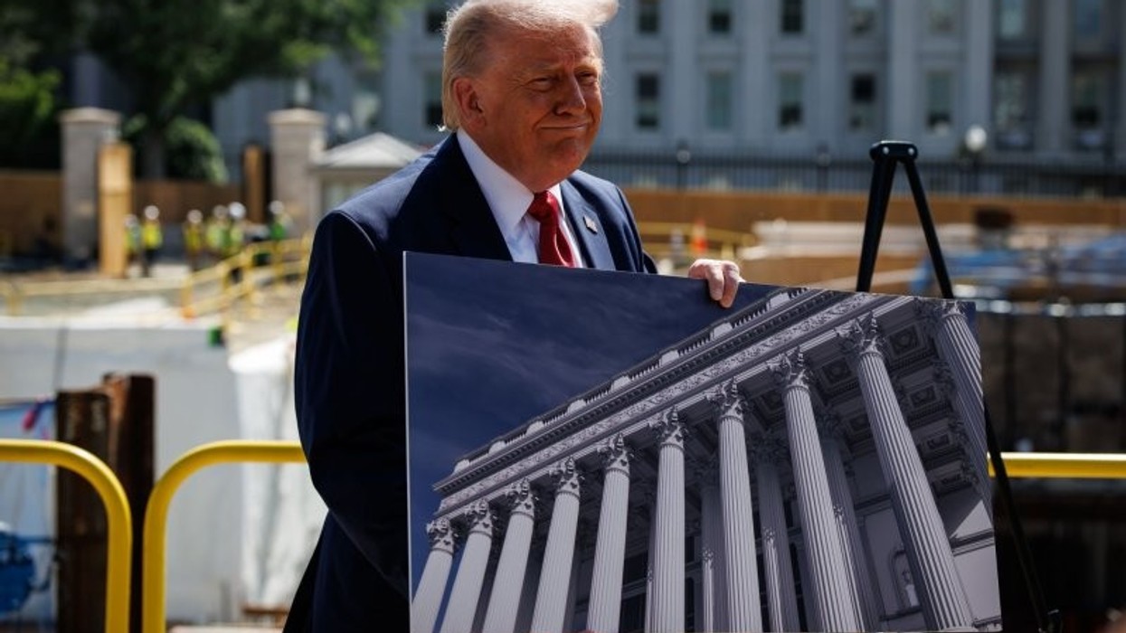 Beteja për sallën 400 milionë dollarëshe të Shtëpisë së Bardhë, Trump i drejtohet Gjykatës Supreme