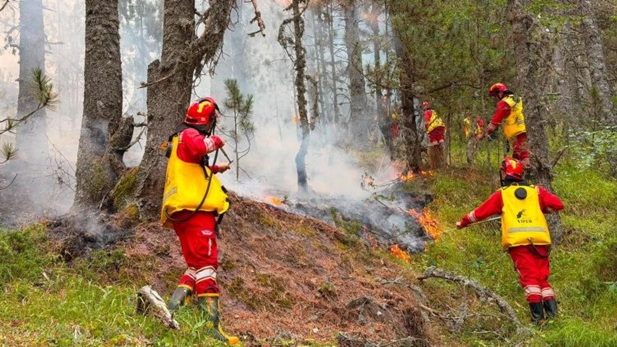 Situata e zjarreve në Shqipëri, 10 vatra mbeten aktive