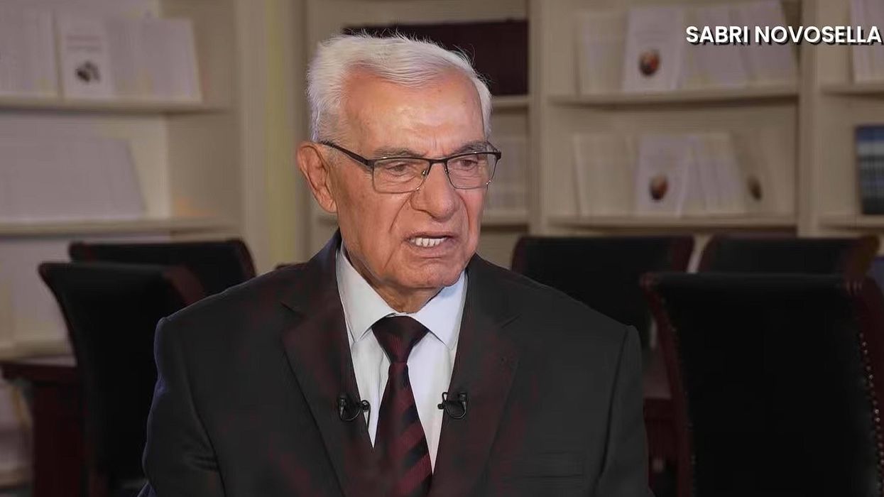 Tensione në takimin e Stambollit, Novosella për gruan e Kadri Zekës: Ajo gënjen nga pak Tensione në takimin e Stambollit, Novosella për gruan e Kadri Zekës: Ajo gënjen nga pak