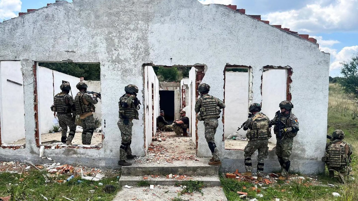 KFOR zhvillon ushtrim ushtarak pranë Obiliqit, në fokus ‘luftimet’ në mjedis urban – fotografi