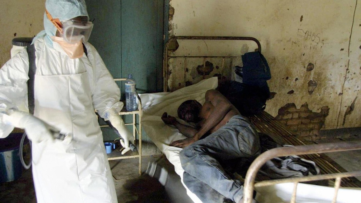 Alarm nga OKB: Ebola po vret një person çdo 30 minuta