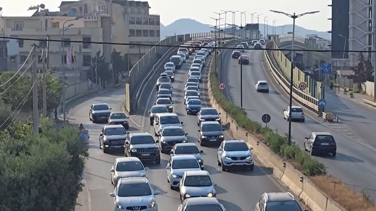 Mijëra vizitorë nga Kosova drejt Shqipërisë edhe këtë fundjavë Mijëra vizitorë nga Kosova drejt Shqipërisë edhe këtë fundjavë