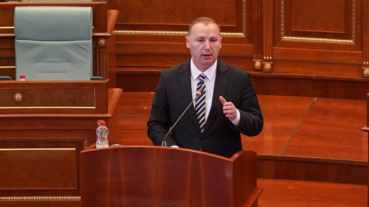 Zemaj: Qindra pacientë me kancer po detyrohen t’i blejnë vetë barnat