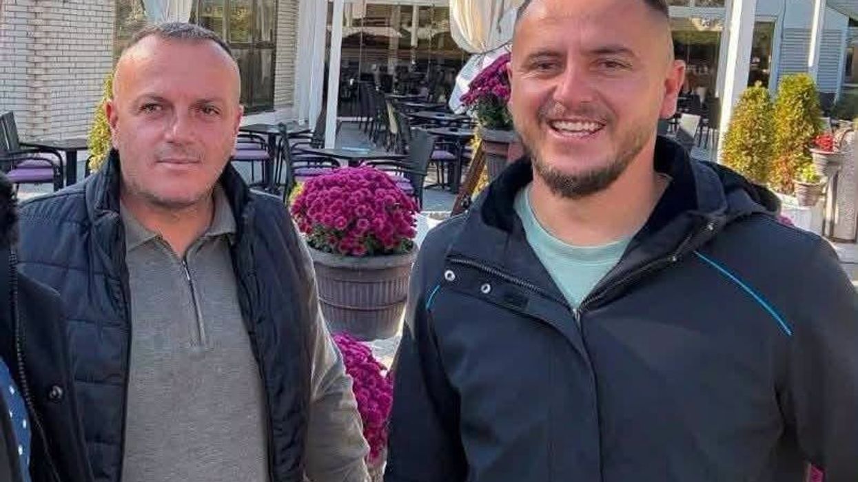 Bulliqi ngushëllon familjen Matarova pas vdekjes së dy vëllezërve në aksidentin në Surkish Bulliqi ngushëllon familjen Matarova pas vdekjes së dy vëllezërve në aksidentin në Surkish