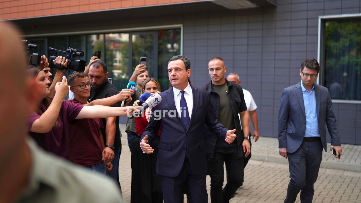 Takim i ri për zgjidhjen e krizës, Kurti dhe Abdixhiku në Kuvend