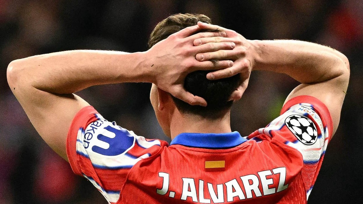 Përplasja e egove e fundos transferimin e Julian Alvarez nga Barcelona