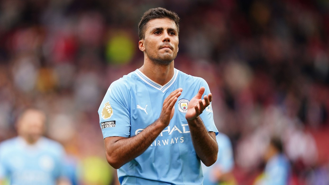 Man City nis bisedimet për zëvendësuesin e Rodrit, Guardiola e quajti lojtar të jashtëzakonshëm