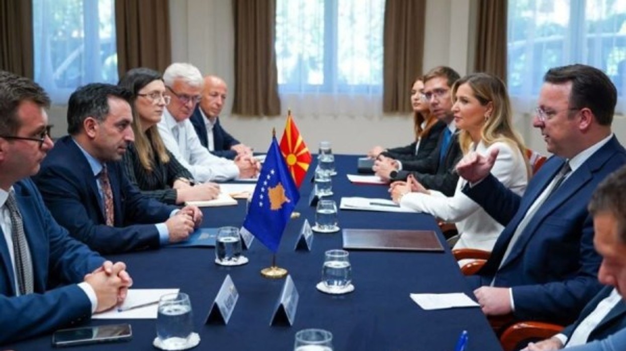 Takohen ministrat e transportit të Kosovës dhe Maqedonisë së Veriut, diskutohet për rrugën Prizren–Tetovë