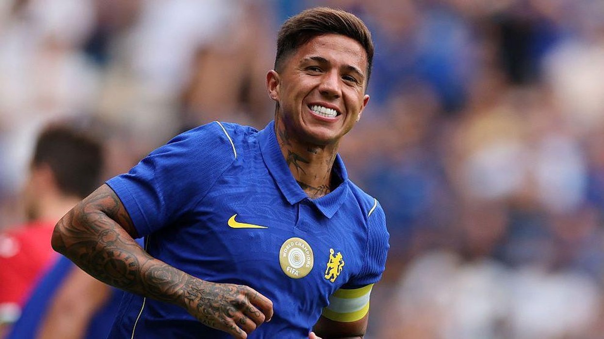 Chelsea identifikon dy yje brenda Ligës Premier si opsione për të zëvendësuar Enzo Fernandezin