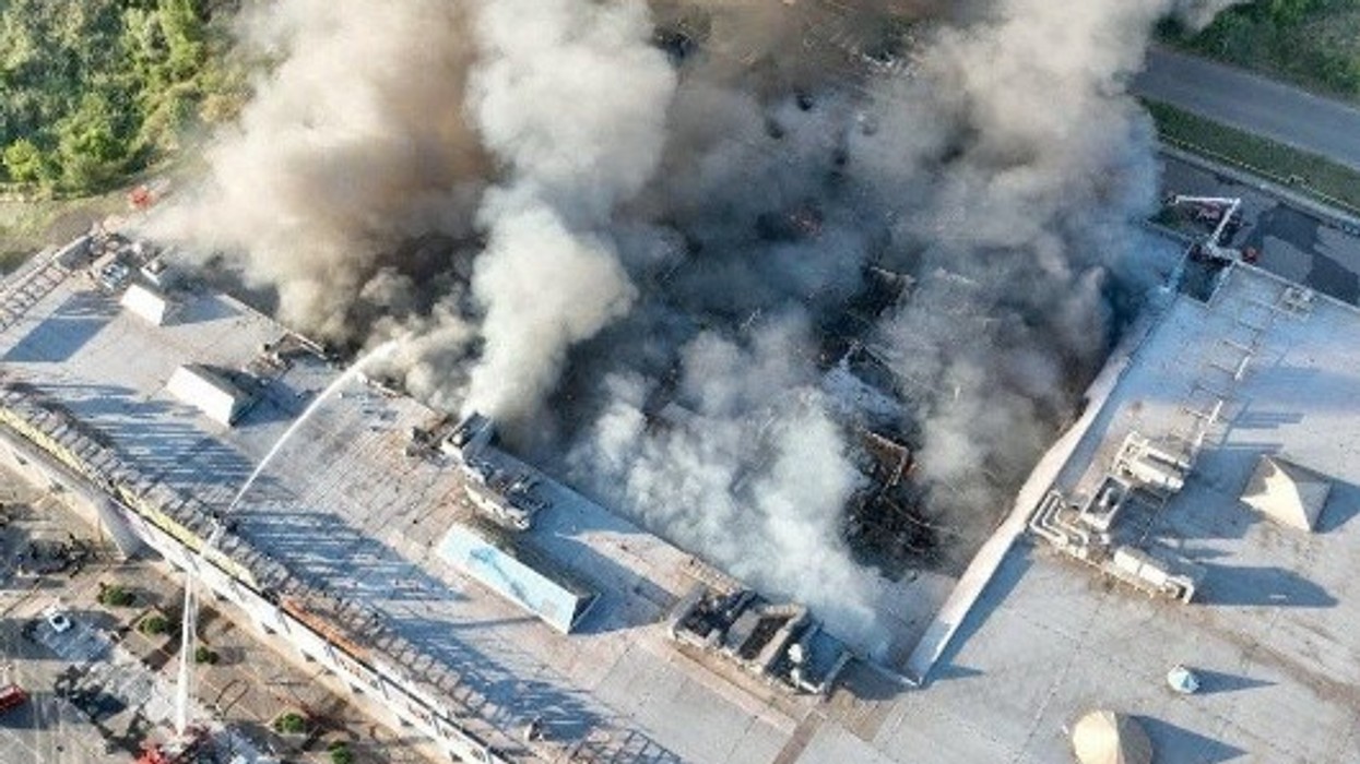 Të paktën 16 të vrarë pas një sulmi rus ndaj një qendre tregtare në Ukrainë
