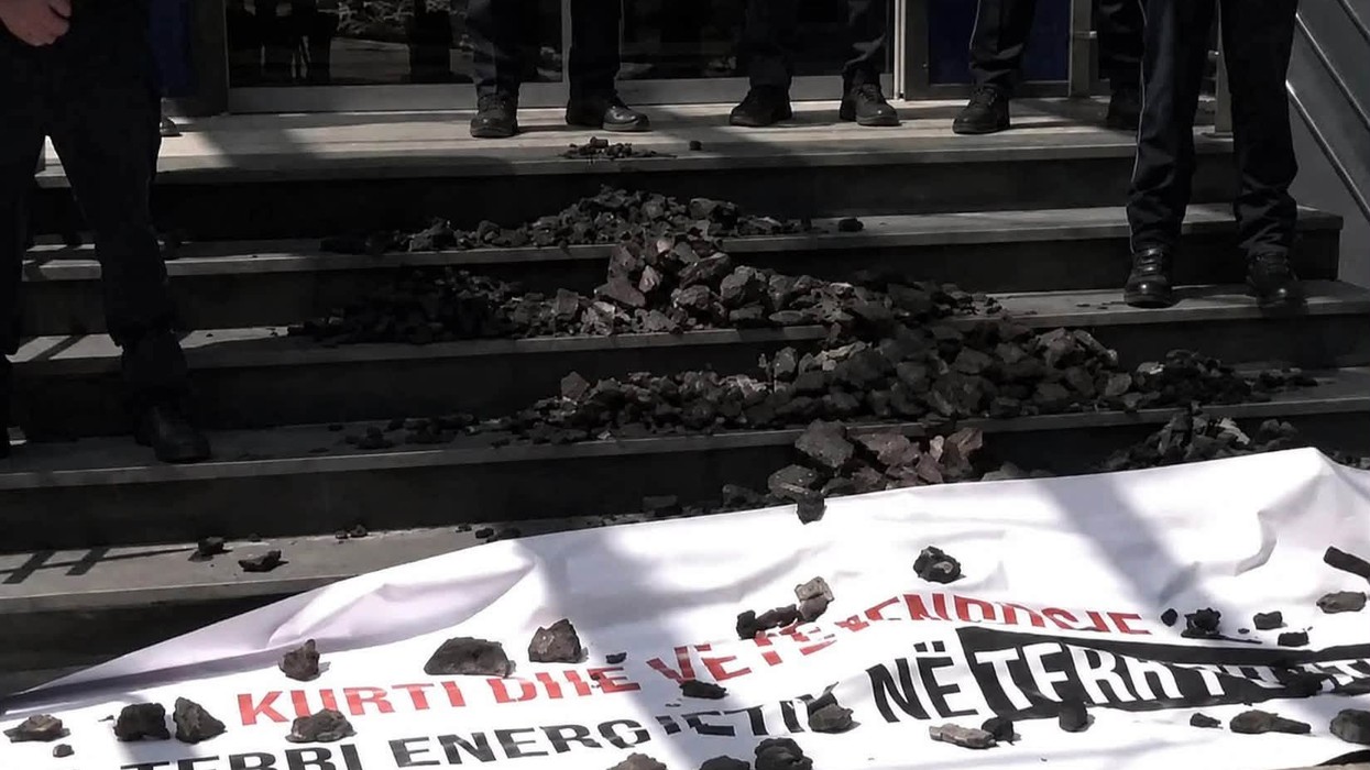 “Nga terri energjetik në terr politik”, Aleanca hedh qymyr para Qeverisë