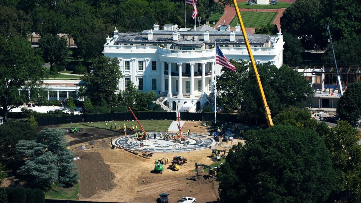 400 milionë dollarë për sallën e vallëzimit të Trumpit, gurët do të gdhenden në Itali 400 milionë dollarë për sallën e vallëzimit të Trumpit, gurët do të gdhenden në Itali