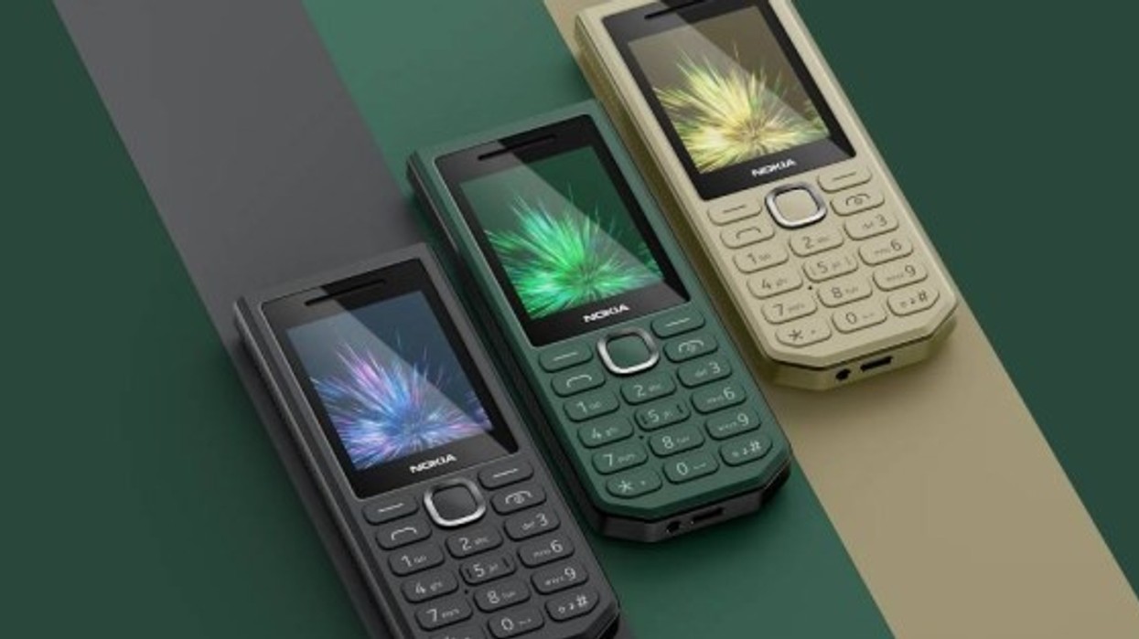 Nokia rikthehet me një telefon të pazakontë: 300 Charge ka bateri 3,700 mAh dhe karikon pajisje të tjera