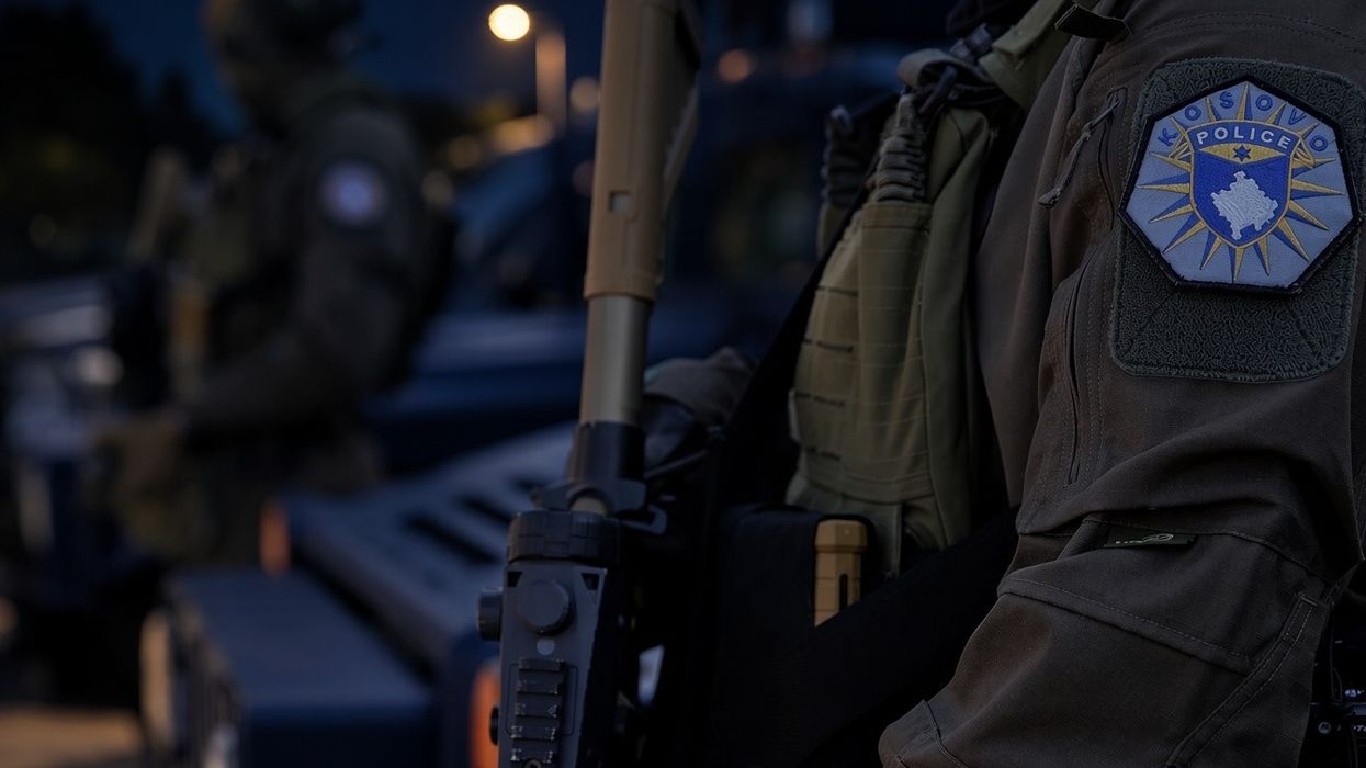 Policia arreston në Ferizaj personin e kërkuar nga INTERPOL-i Policia arreston në Ferizaj personin e kërkuar nga INTERPOL-i