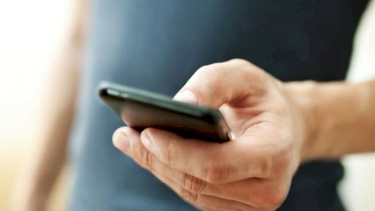 Kërcënohet përmes një mesazhi në telefon një grua në veri të Mitrovicës, rasti po hetohet Kërcënohet përmes një mesazhi në telefon një grua në veri të Mitrovicës, rasti po hetohet
