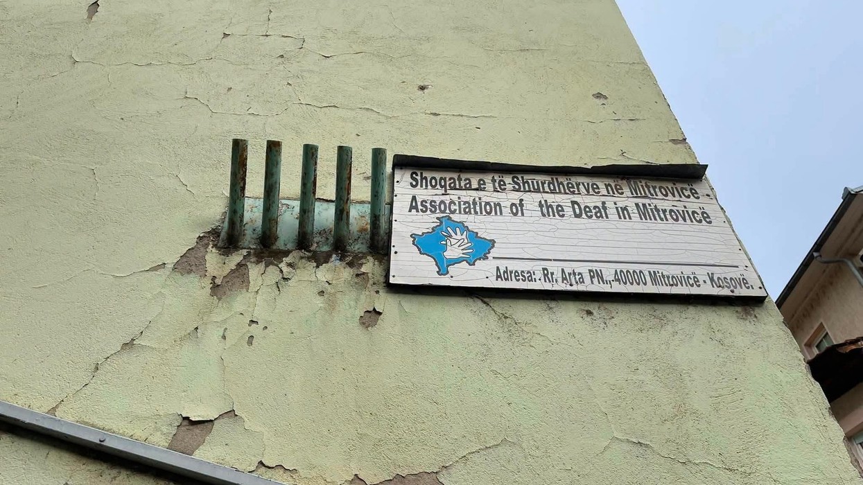 Objekti i Shoqatës së të Shurdhve në Mitrovicë do t’i nënshtrohet renovimit
