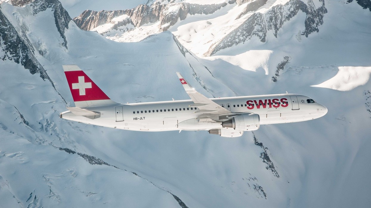 Aeroplani i “Swiss” detyrohet të aterrojë në një ishull në Atlantik për shkak të një ere të rëndë kimike