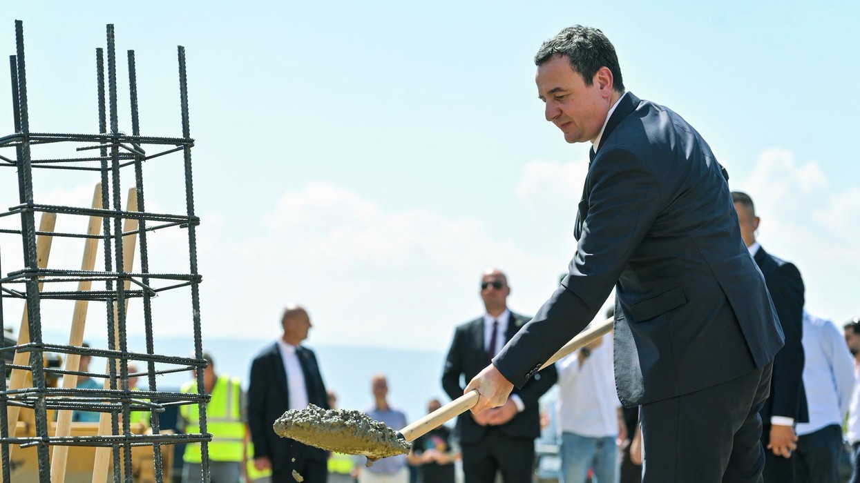 Fillimi i punimeve në autostradën Shkup - Bllacë, flet Kurti