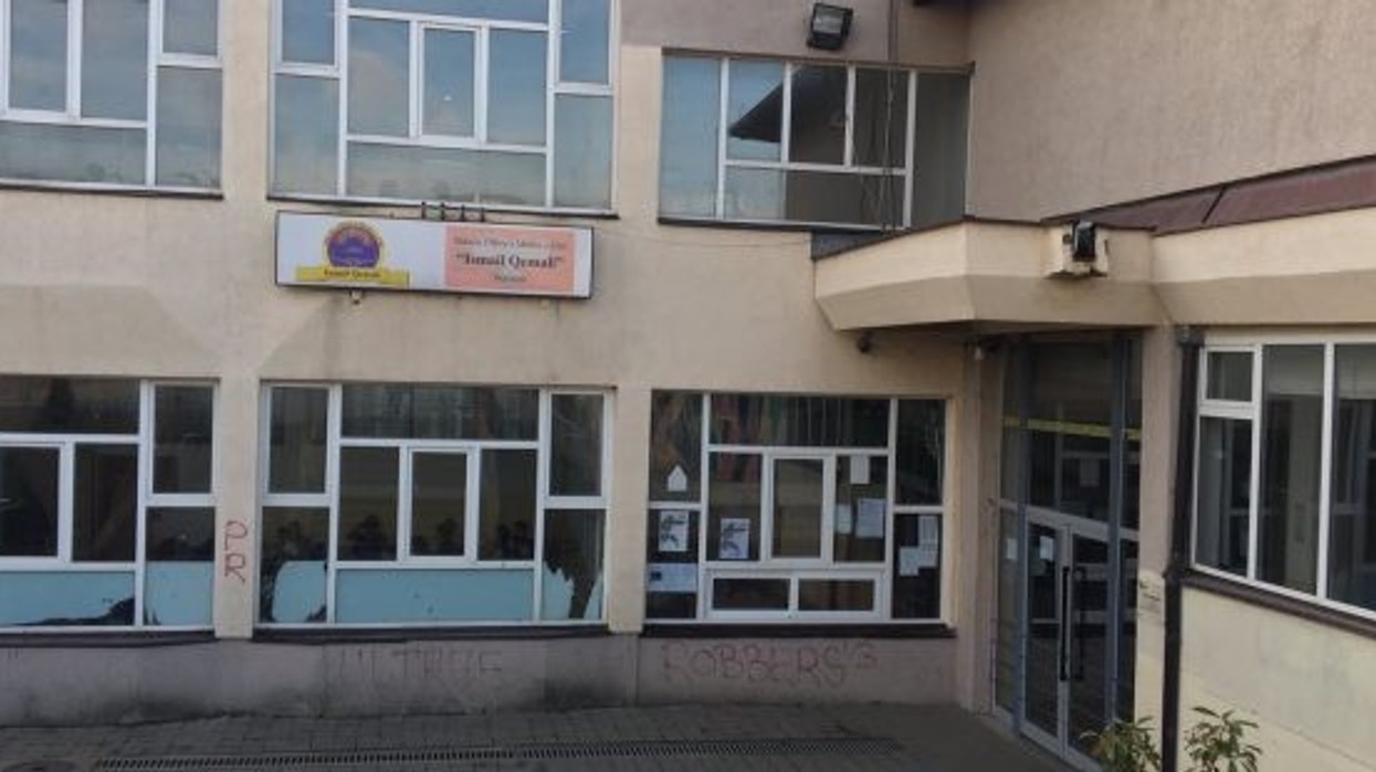 Niveli i sigurisë në shkollat e Prishtinës në pikën më të ulët, ZKA: Mbi 200 raste dhune me shkrim - vetëm 37 të raportuara në sistemin zyrtar