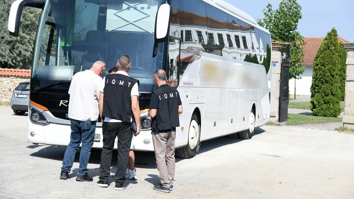 Gjobiten me afër 4 mijë euro udhërrëfyesit turistikë pa licencë në Prizren, Prishtinë dhe Obiliq Gjobiten me afër 4 mijë euro udhërrëfyesit turistikë pa licencë në Prizren, Prishtinë dhe Obiliq