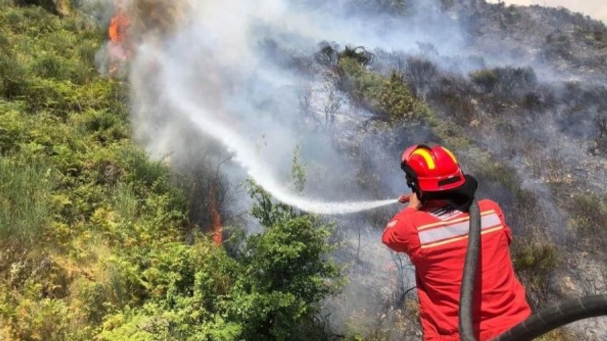 18 vatra zjarri në Shqipëri, pesë aktive