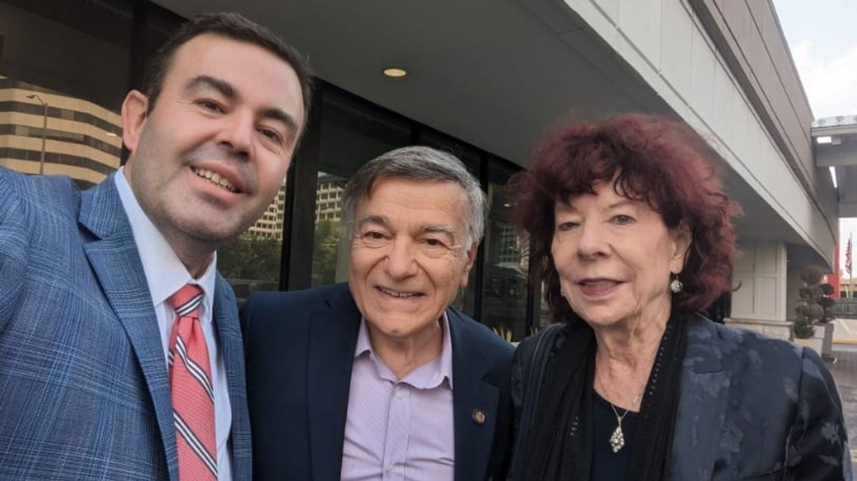 Pas Walkerit, edhe ish-kongresmeni DioGuardi i shkruan liderëve partiakë - propozon Faton Bislimin për president (letra e plotë) Pas Walkerit, edhe ish-kongresmeni DioGuardi i shkruan liderëve partiakë - propozon Faton Bislimin për president (letra e plotë)
