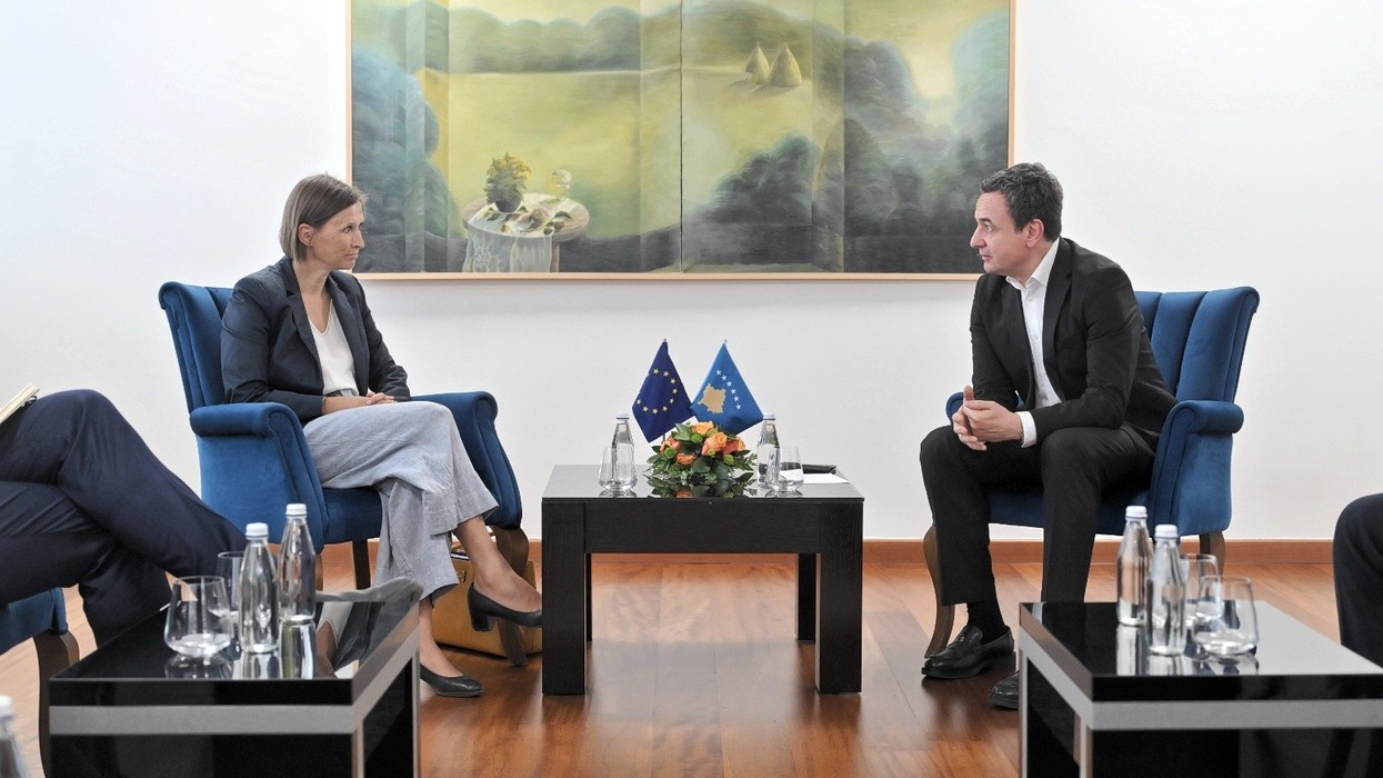 Në takimin me Palatovën, Kurti: BE-ja të avancojë aplikimin e Kosovës për antarësim