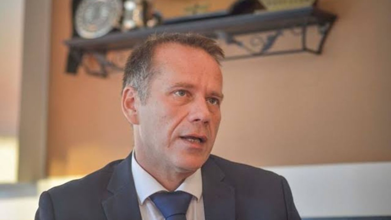 Sekretari i Përgjithshëm i Aleancës kritikon Kurtin dhe Abdixhikun: Nga “kështjella” e Rugovës, Presidencën e kthyen në zyrë ofiqarie