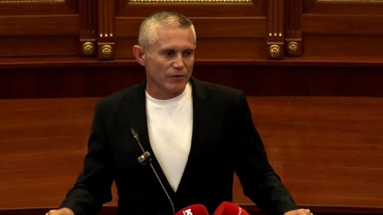 Burim Ramadani: Edhe glukoza në spitalet e Kosovës vjen nga Serbia – tregojini popullit pse dhe qysh Burim Ramadani: Edhe glukoza në spitalet e Kosovës vjen nga Serbia – tregojini popullit pse dhe qysh