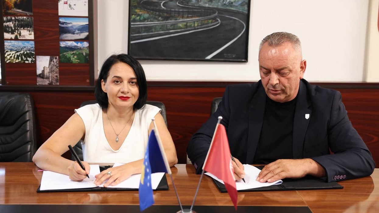 Deçani përfiton 2.3 milionë euro për banim social