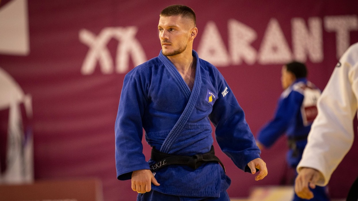 Akil Gjakova fiton të bronztë në ‘Taranto 2026’, ia sjell Kosovës medaljen e tretë nga Lojërat Mesdhetare