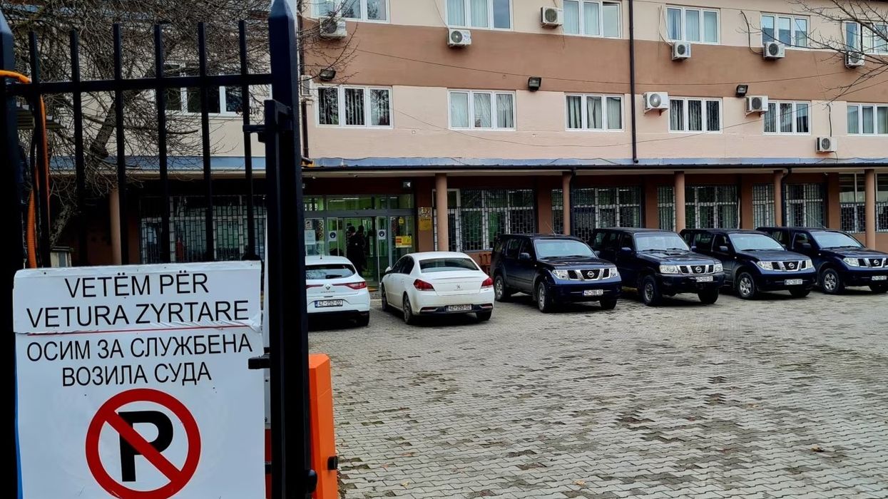 BE shpreh "keqardhje të thellë" për vendimin e KGJK-së për gjyqtarët serbë BE shpreh