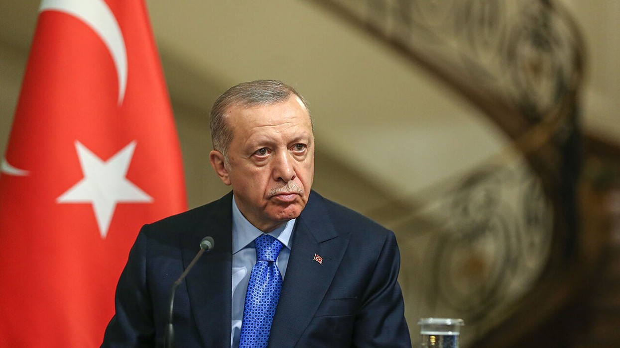 Erdogan u bën thirrje muslimanëve për unitet: Duhet të jemi bashkë si tullat në mur