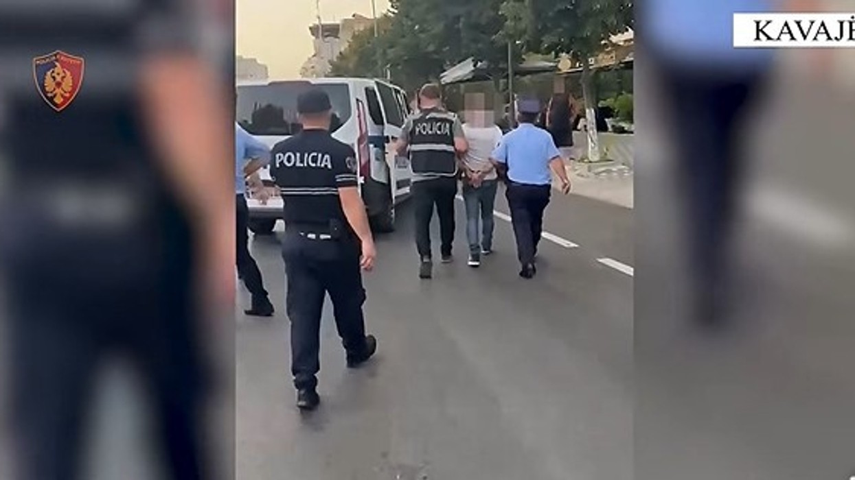 Parandalohet ngjarja kriminale në Golem! U nis me automatik për të vrarë katër personat që ia rrahën nipin, arrestohet 47-vjeçari