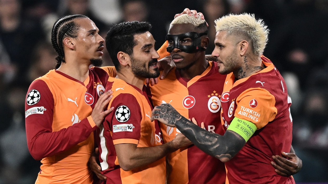 Galatasaray kërkon edhe një yll të Milanit gjatë negociatave për Rafael Leaon