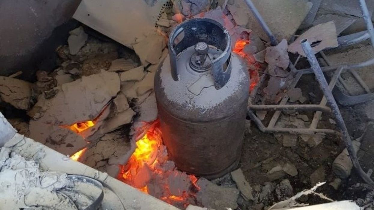 Shpërthen bombula e gazit në një banesë në Lezhë, plagosen gjashtë persona Shpërthen bombula e gazit në një banesë në Lezhë, plagosen gjashtë persona