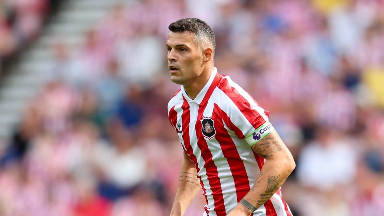 Granit Xhaka shkëlqen në fitoren e parë të Sunderlandit