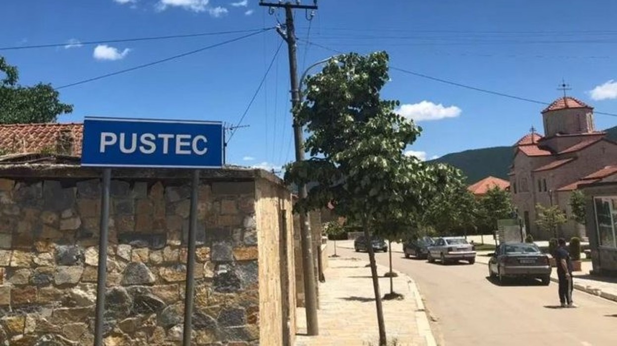 Mungesa e himnit shqiptar, Komuna e Pustecit paralajmëron ndërprerjen e bashkëpunimit me OBRM-PDUKM-në në Shqipëri