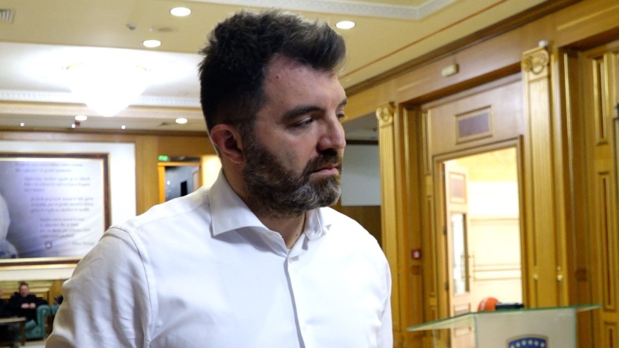 Deputeti i LDK-së: Duhet konsultime në parti për Bekim Sejdiun