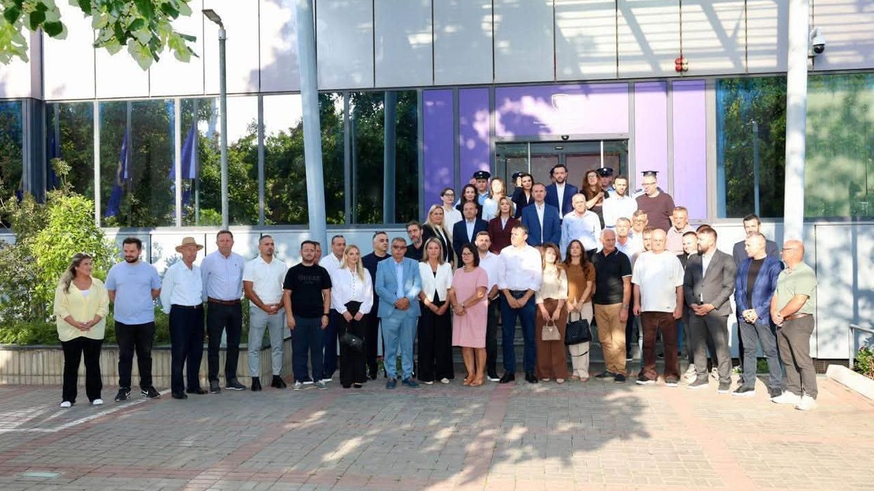 PDK edhe sot aksion para PDK-së, të pranishëm drejtorë dhe aktivistë nga Anamorava PDK edhe sot aksion para PDK-së, të pranishëm drejtorë dhe aktivistë nga Anamorava