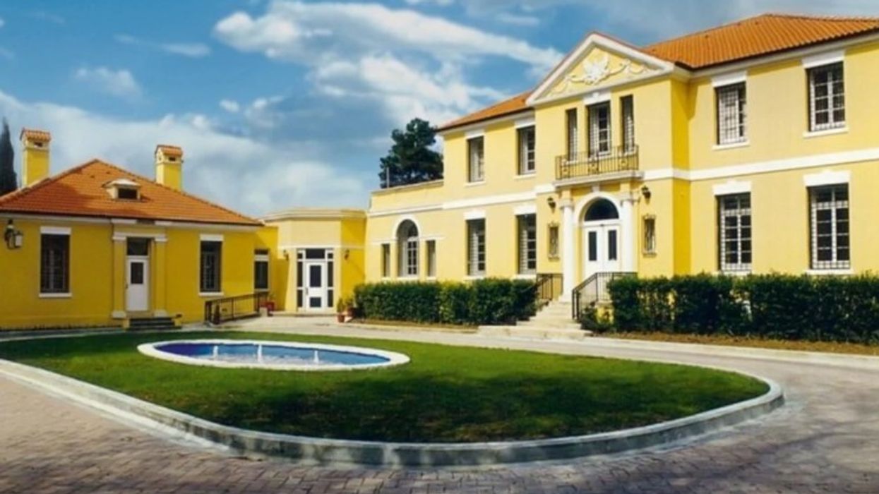Riatdhesimi i dy grave dhe tre fëmijëve nga Siria, Ambasada e SHBA përgëzon Shqipërinë: Fitore për sigurinë globale Riatdhesimi i dy grave dhe tre fëmijëve nga Siria, Ambasada e SHBA përgëzon Shqipërinë: Fitore për sigurinë globale