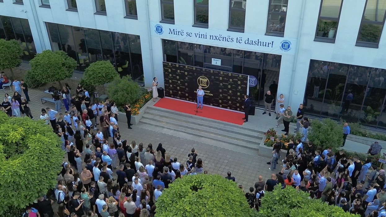 Nis vitin e ri shkollor UBT International Smart Schools