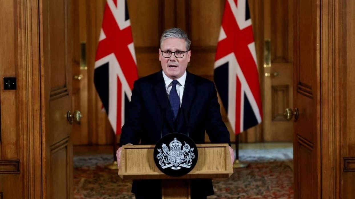 Ish-kryeministri britanik, Keir Starmer dorëzon edhe mandatin e deputetit Ish-kryeministri britanik, Keir Starmer dorëzon edhe mandatin e deputetit